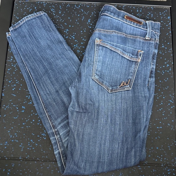 Express Denim - Express Women's Classic Blue Straight Leg Jeans SEE PHOTOS